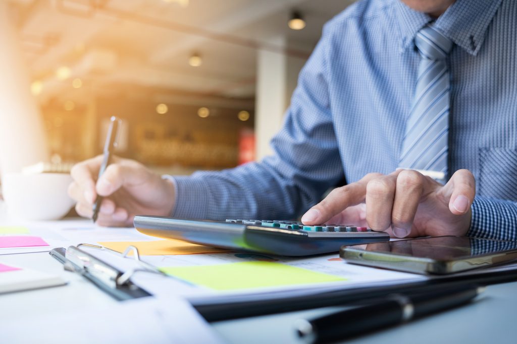 Controlar as finanças da empresa