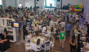 Aniversário de 55 anos da ACE é celebrado com almoço para 350 pessoas